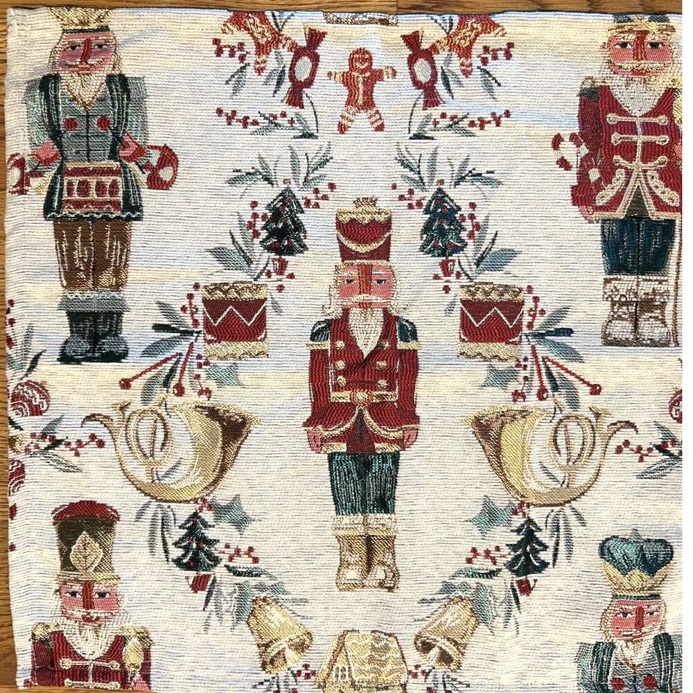 Holiday Jacquard Napkins - Set of 4 - 18" x 18" - NWOT